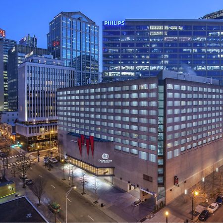 Doubletree By Hilton Hotel Nashville Downtown Exterior photo